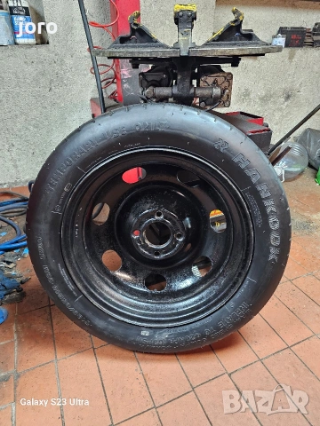 Патерица Peugeot 3008, снимка 4 - Гуми и джанти - 53167361