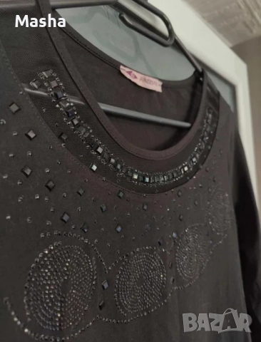 Елегантна блузка с декорации S/M, снимка 2 - Блузи с дълъг ръкав и пуловери - 52355064