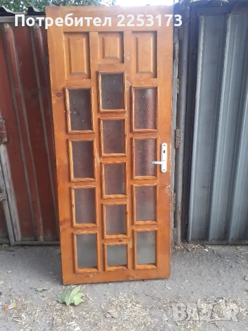 Врата тип ,,Велинград, и рамка за огледало