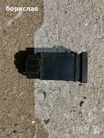 Бутон подгрев стъкло за Фолксваген , снимка 2 - Части - 44168080