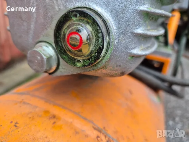 немски компресор kaeser 18л., снимка 5 - Компресори - 49715516