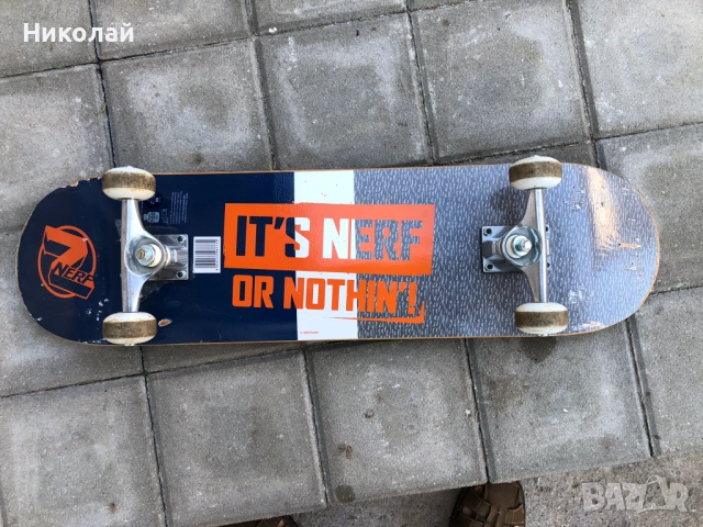 Детски скейтборд NERF, малко използван, запазен, до 100 кг., върви много леко, перфектен за начинаещ