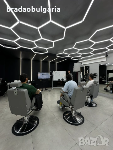 Курс "Бръснар от 0" - академия за бръснари в Бургас, снимка 7 - Професионални - 53822386