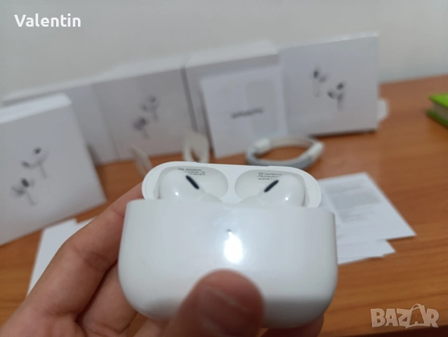 Airpods pro , снимка 3 - Bluetooth слушалки - 53612386