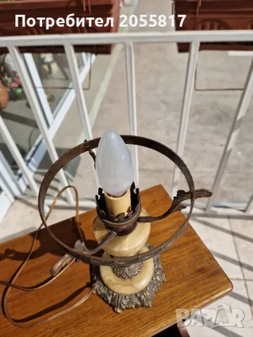 Антична лампа изработена от месинг, оникс и двупластова стъклена шапка! , снимка 7 - Антикварни и старинни предмети - 49449439