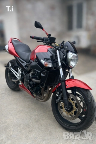 Suzuki GSR