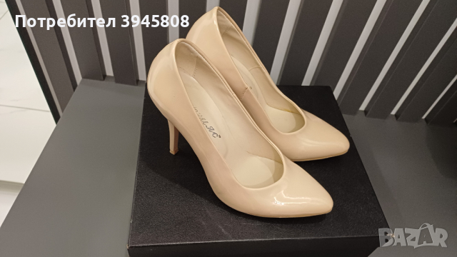 Обувки, снимка 1 - Дамски обувки на ток - 44633115