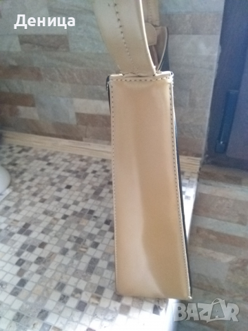 Дамски чанти, снимка 8 - Чанти - 36139121