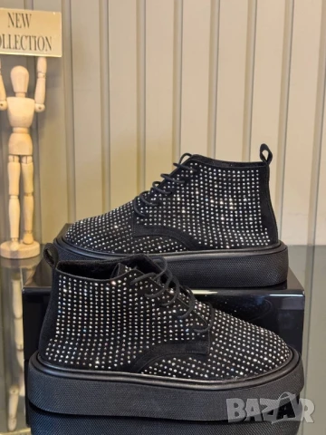 дамски маратонки с камъни , снимка 3 - Маратонки - 50749134