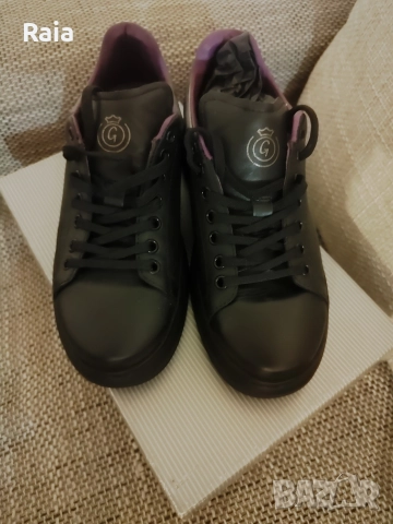 маратонки от естествена кожа 38 номер