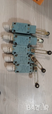 Крайни изключватели Телемеханика с пъпка  XCK-J тяло (корпус) телемех.