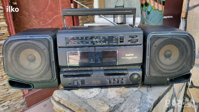 SANYO M 901SR, снимка 2 - Радиокасетофони, транзистори - 50670911