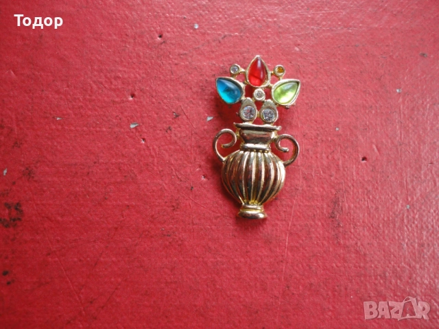 Позлатен медальон с камъни 12, снимка 2 - Колиета, медальони, синджири - 53323608