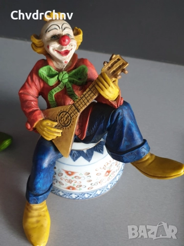 4бр Goebel Happy Clowns резин 20см/Гьобел Германия немски колекционерски фигури на клоуни-музиканти, снимка 11 - Статуетки - 46479168