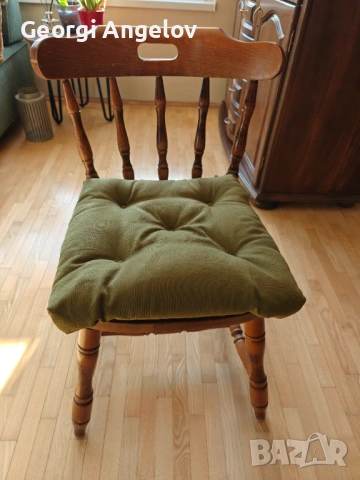 Комплект трапезна маса с 4 стола (Масив / Ретро стил), снимка 2 - Маси - 53707359