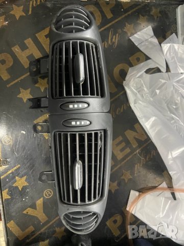 Духалка / Въздуховод за Мерцедес Ц класа ЦЛЦ w203 Cl203 2000-2007 цедка ляв и десен, снимка 1
