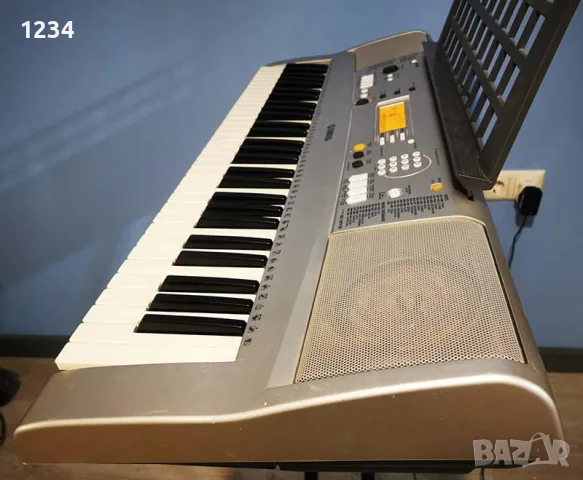 Синтезатор клавир пиано YAMAHA PSR E-313 с динамична клавиатура 5 октави МИДИ, снимка 3 - Синтезатори - 55736965