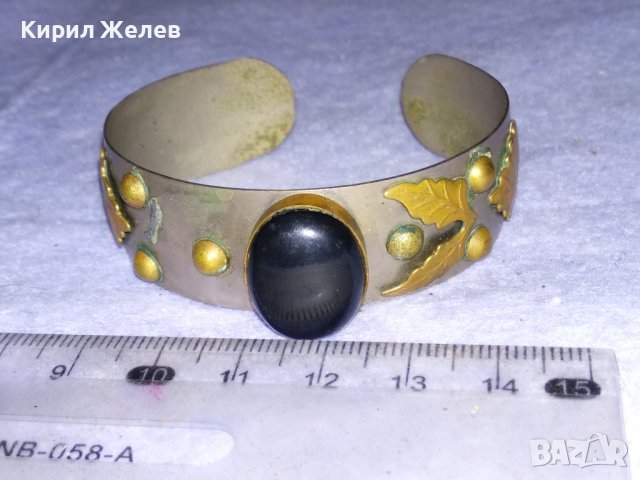 ВЕЛИКОЛЕПНА СКЪПОЦЕННА СРЕБРИСТА РЕТРО ГРИВНА от БРОНЗ и МЕД с ШЛИФАВАН РЪЧНО ЧЕРЕН ОНИКС 38348, снимка 3 - Антикварни и старинни предмети - 41265552