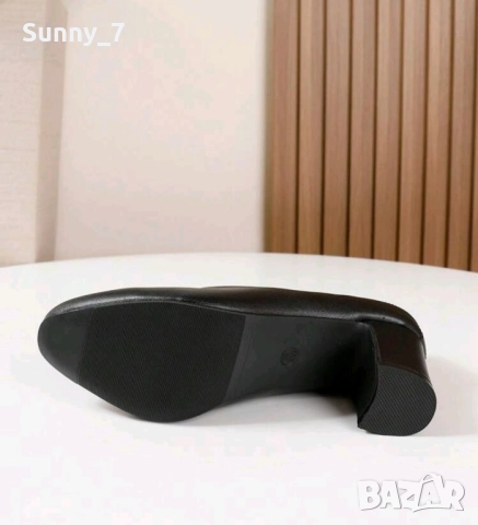 Нови кожени обувки на ток номер 33, снимка 3 - Дамски обувки на ток - 52394206