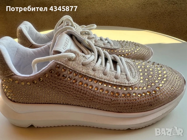 Маратонки с камъчета Guess