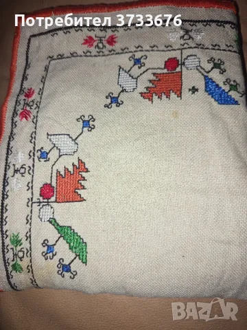 Бродирана декоративна покривка.Копринени конци върху лен., снимка 2 - Декорация за дома - 50394848