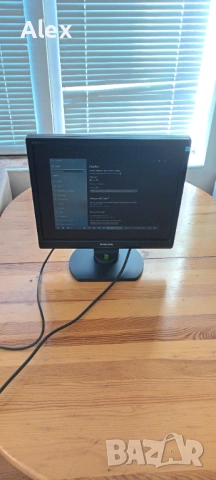 Philips 17 LCD монитор + кабели, работещ, снимка 2 - Монитори - 53750751