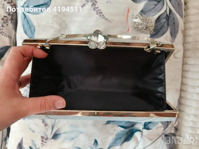 Сребриста вечерна чанта клъч, снимка 4 - Чанти - 50245148
