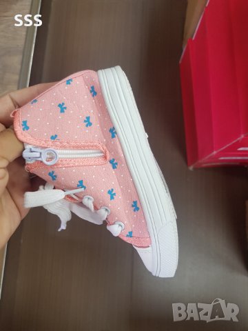 Детски кецове, снимка 2 - Детски маратонки - 41598052
