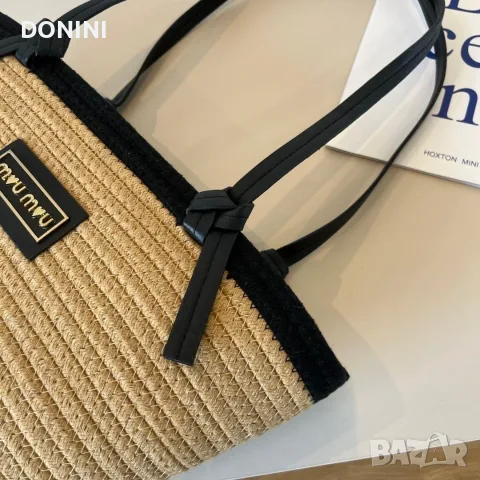 Miu Miu дамска чанта, снимка 2 - Чанти - 55894563