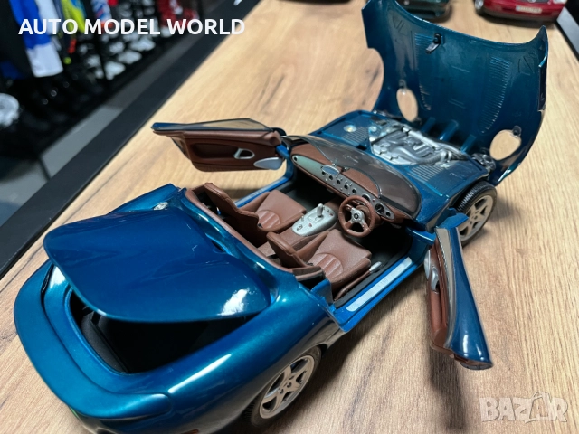 МАISTO колекционерски модел JAGUAR XK180 2002 г. 1:18 мащаб, снимка 5 - Колекции - 52879296