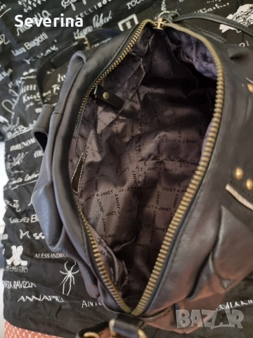 Janet&Janet оригинална,естествена кожа чанта , снимка 5 - Чанти - 53141640