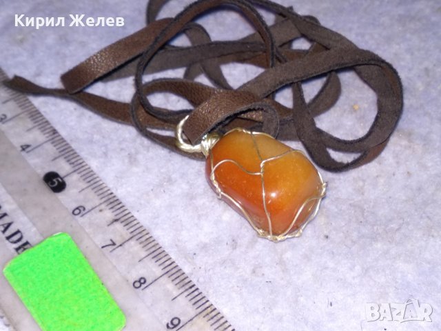 КРАСИВ ВИНТИДЖ - АРТ МЕДАЛЬОН НАТУРАЛЕН КАМЪК КАРНЕОЛ с ШНУРЧЕ от ВЕЛУР 21372, снимка 12 - Колиета, медальони, синджири - 41483256