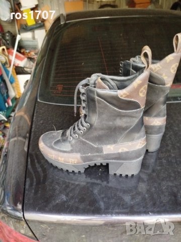 Дамски обувки 