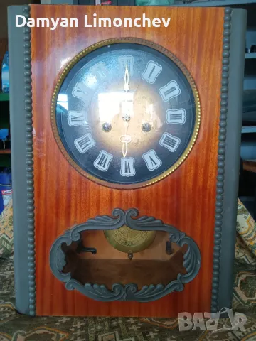 Часовник стенен ретро 