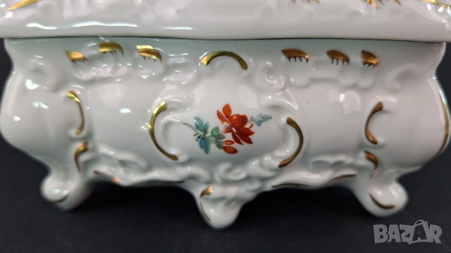 Порцеланова бижутерка Sandizell, Dresden, снимка 5 - Други - 52828090