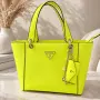 Дамска чанта GUESS, снимка 1