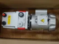 Вакуум помпа Edwards E1M-18 Rotary Vacuum Pump 220V 18 m3/h, снимка 12