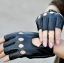 Дамски кожени ръкавици, С, снимка 1 - Ръкавици - 41447804