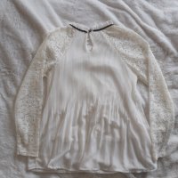Плисирана бяла блуза с дълъг ръкав, снимка 2 - Блузи с дълъг ръкав и пуловери - 35825890