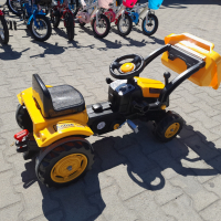PILSAN детски трактор с гребло Active, снимка 3 - Коли, камиони, мотори, писти - 44585950