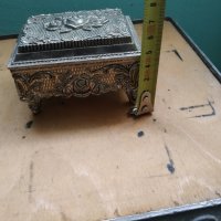 посребрена барокова кутийка за бижута, снимка 2 - Други ценни предмети - 38724643