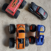 Колички  / джипове hotwheels, снимка 2 - Колекции - 36229044