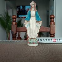 Продавам изящна малка,красива статуетка на Дева Мария.Керамика., снимка 4 - Колекции - 40297571