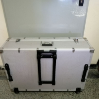 Голям алуминиев куфар за техника или инструменти, снимка 4 - Куфари с инструменти - 36126988