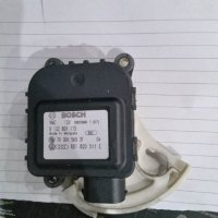 Моторче клапи парно BOSCH за Ауди А4 комби 2003г 2.5 куатро 180к.с. 8D1820511Е, снимка 2 - Части - 38684269