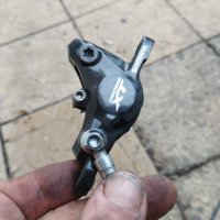 Задна хидравлична спирачка за велосипед колело Shimano deore xt bl m 8000, снимка 6 - Части за велосипеди - 38761374