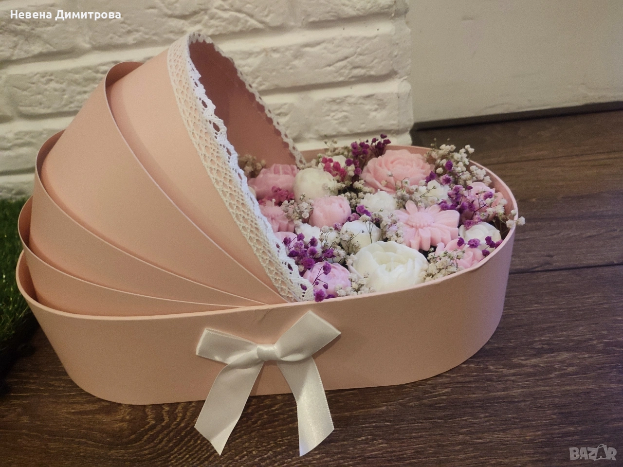 Голям букет от соеви свещи в кутия бебешка количка , снимка 1