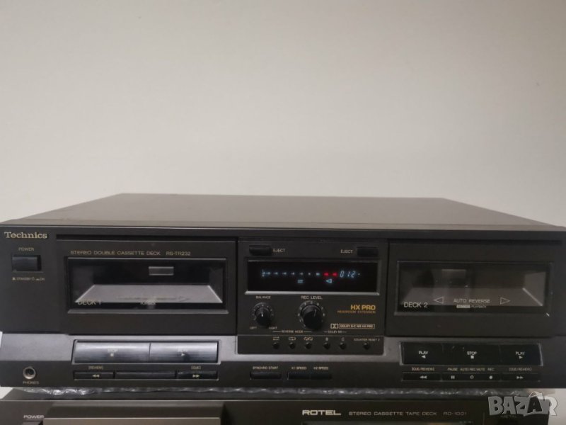 Касетен дек Technics RS 232 Всичко по дека работи. Свири и записва много добре, по капака отгоре има, снимка 1