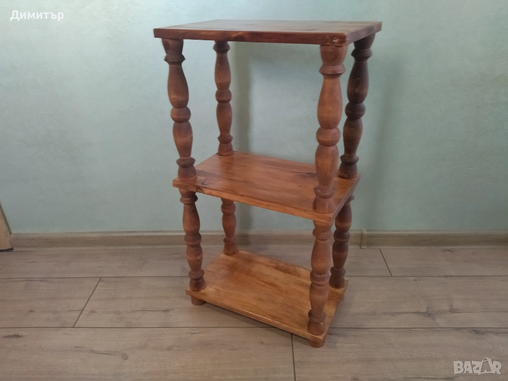 Етажерка със струговани орнаменти !!!, снимка 1