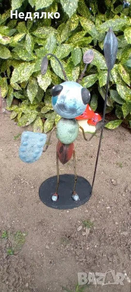 Ферди Мравката,стара метална играчка, снимка 1